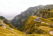 «Трансильванські Альпи»: чим відомий гірський масив Бучеджі