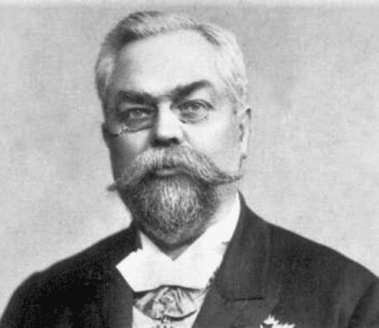 Історія життя та кар’єри Ангела Саліньї