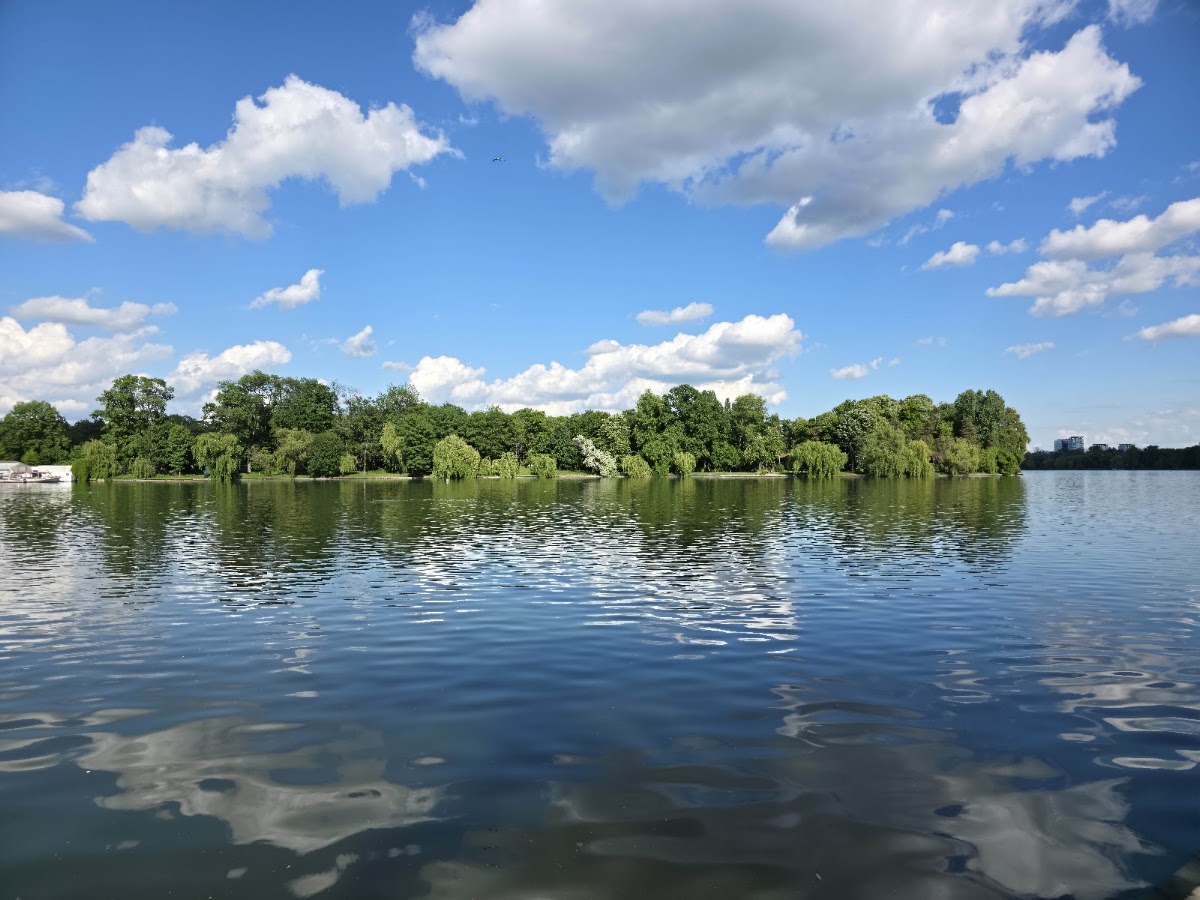 Парк Regele Mihai I (колишній Herăstrău) — Park